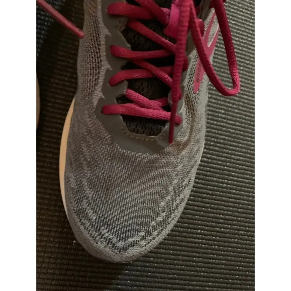 Womens's Brooks Ravenna 10 Running Sneakers Size 8